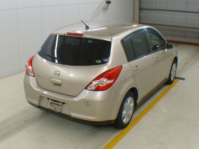2012 Nissan TIIDA
